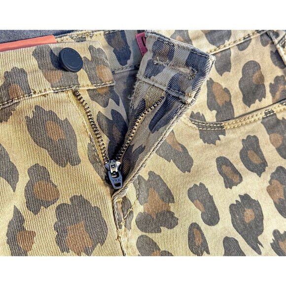 BLANK NYC girls Leopard Print Distressed The Mini Barrow Shorts Size 12 NWT‎ - Picture 8 of 13